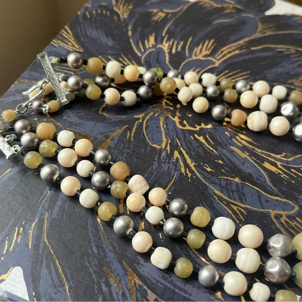 Vintage 60s Lucite Pistachio Green Cream and Silver Chunky Beaded Necklace